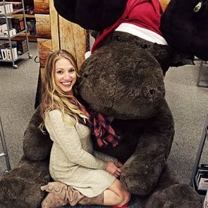 Meet your Posher, Holly